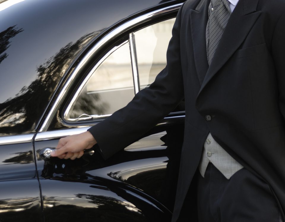 6 Key Differences Between Professional Chauffeurs and Rideshare Drivers | Chariot XXI