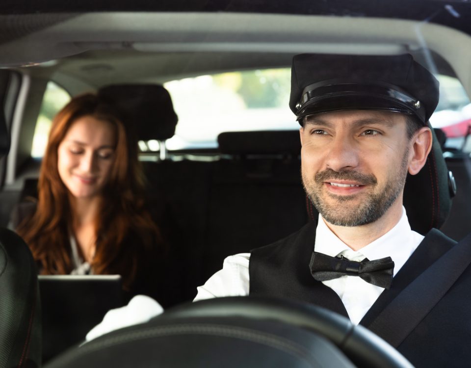 The Benefits of Hiring a Professional Chauffeur Service